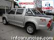 Empresa vende 8 Toyota Hilux 2013